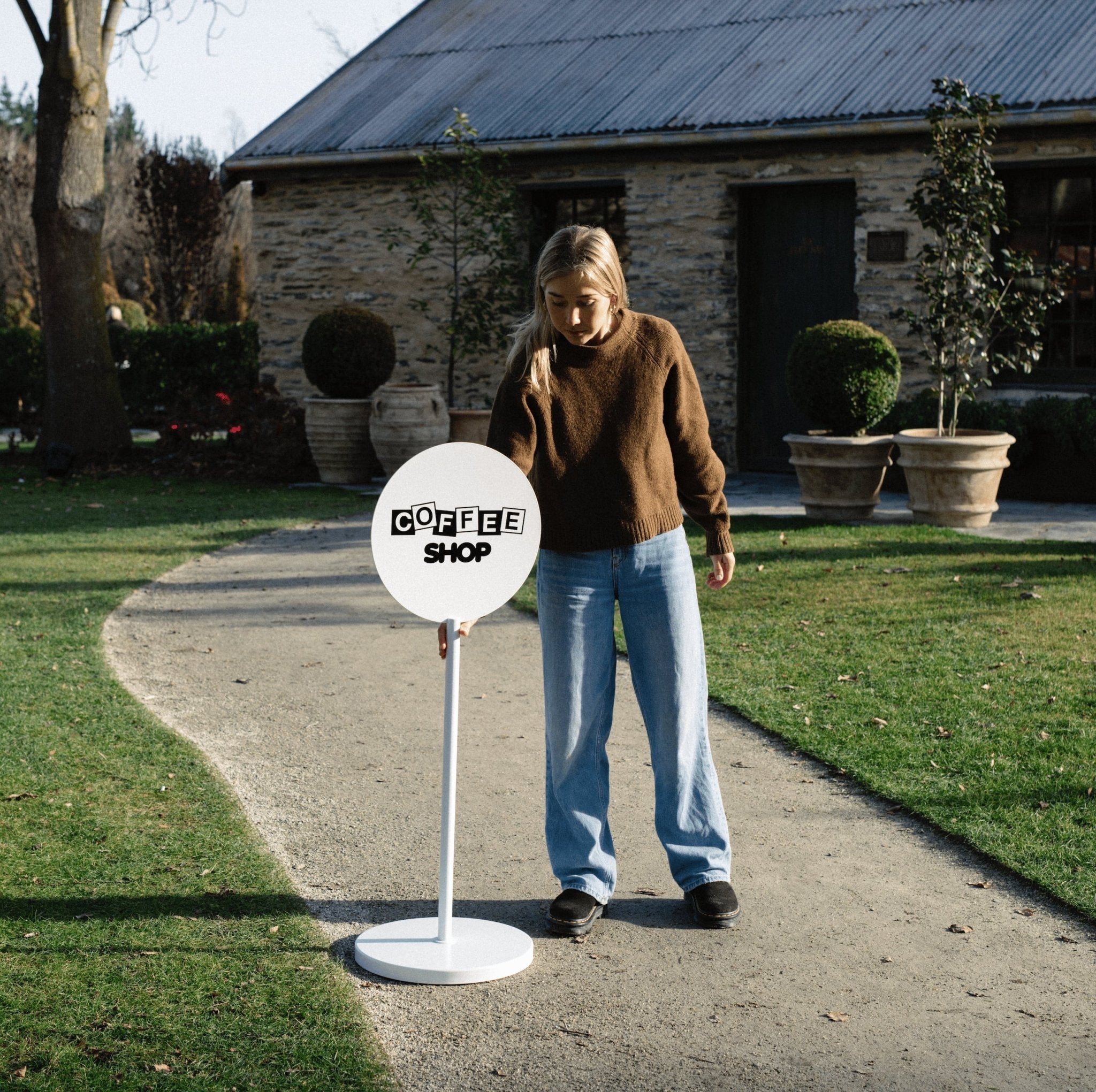 How to Start a Lawn Sign Business: 2025 Step-by-Step Guide - George and Willy