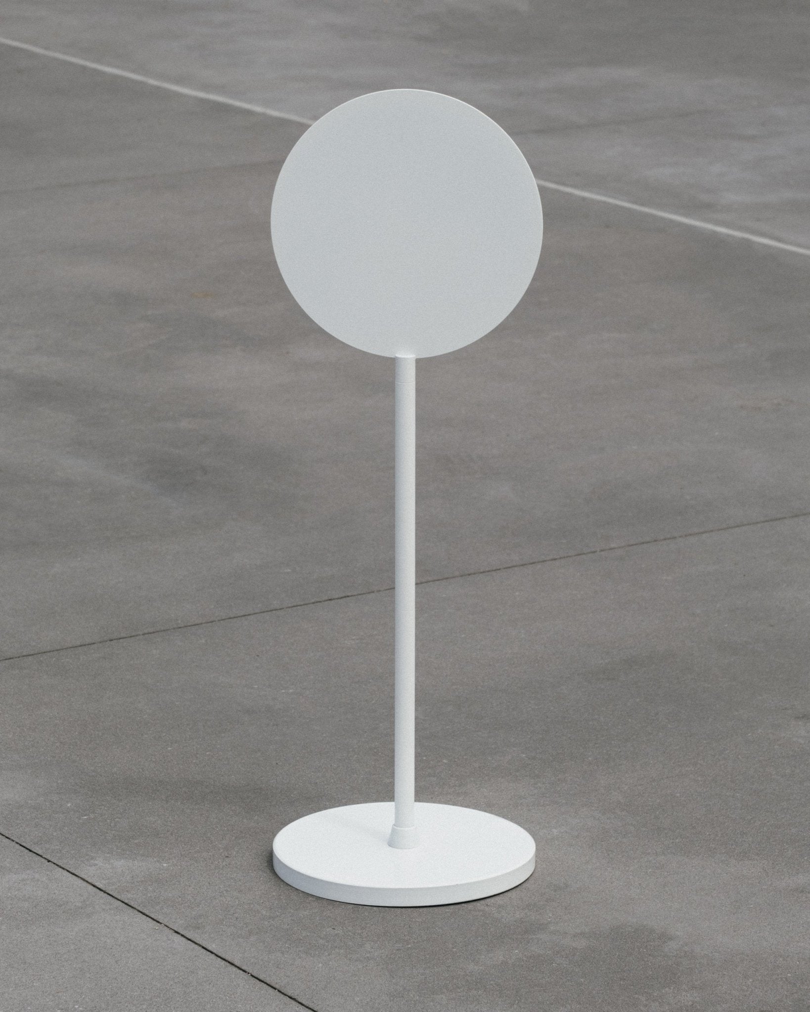 Standing Round Sign. - George and Willy